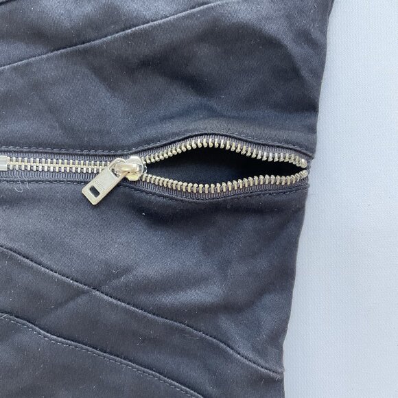 Guess Women’s Jegging Fit Black Skinny Jeans Zipper Legs Size 26 - Picture 7 of 16